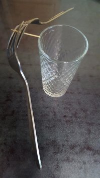 Интересно, как это всё держится?.....