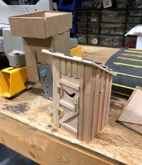 Это не теплый домик для рассады, а туалет для фиксиков, которые управляют всей этой техникой