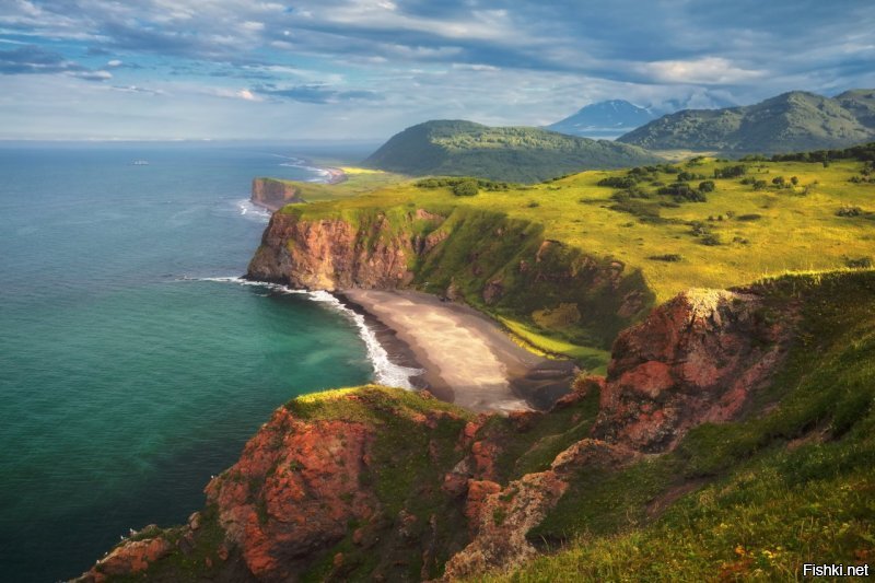 Я подумал - это Камчатка... и в СовГавани похожие пейзажи.