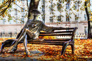 Необычные памятники