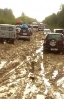 Мне одному кажется, что машины как-то подозрительно чистые?..