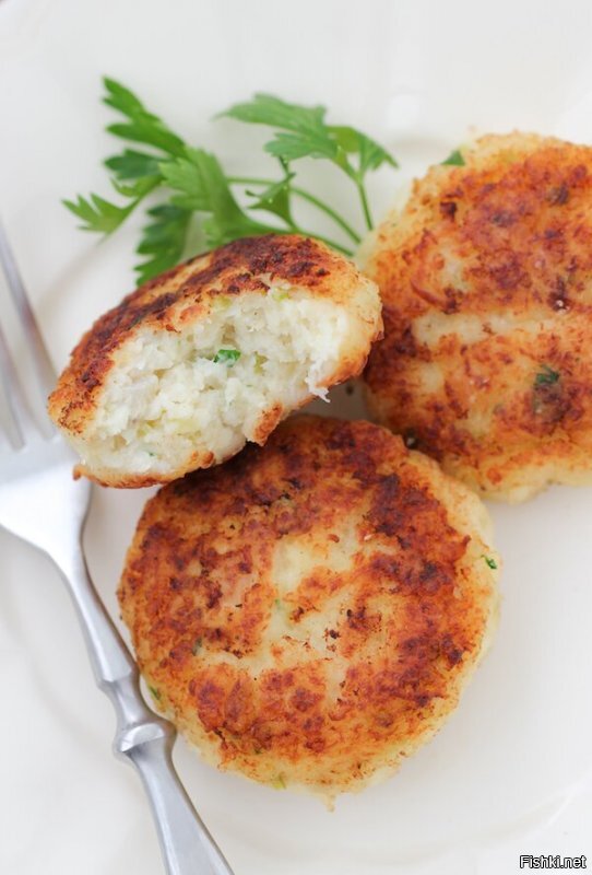 Из щуки котлеты вкусные получаются )