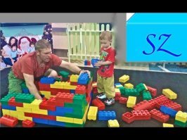 замануха, потом они выпускают лего большего размера