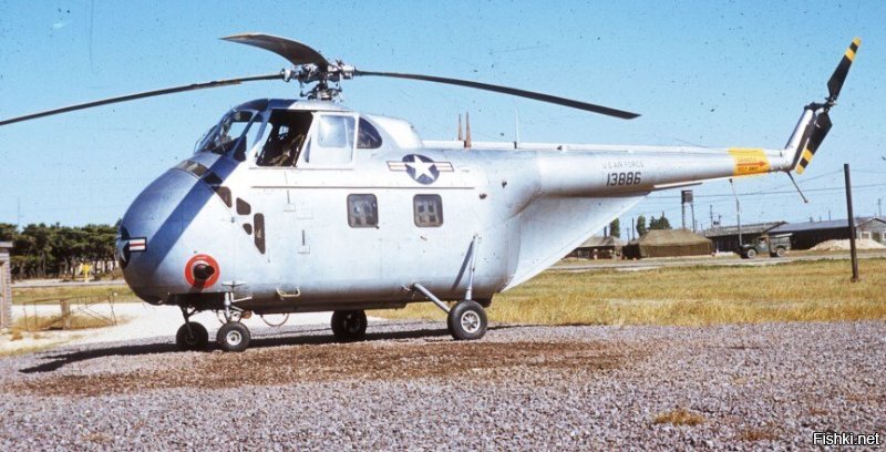 Sikorsky H-19 (S-55). А вот и прототип нашего героя.