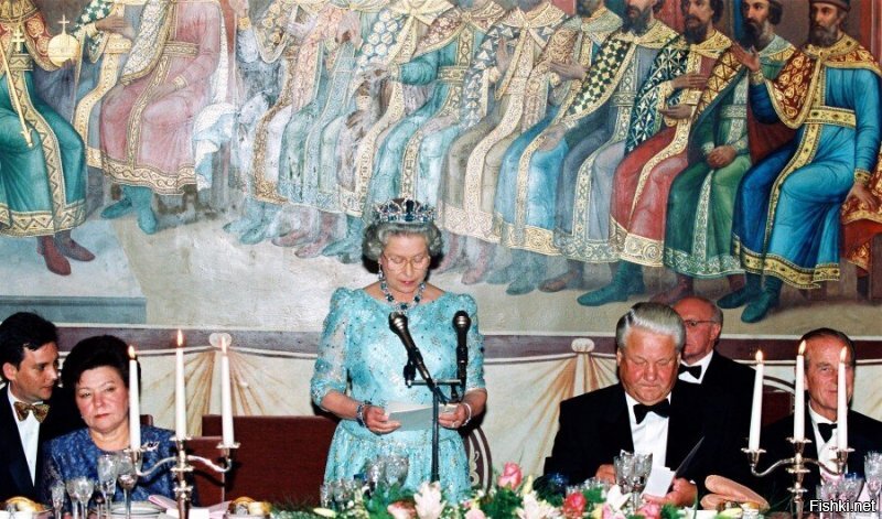 Сама подарила.После визита в самолёт не влез.