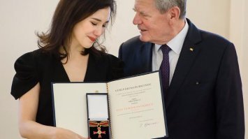Вот про эту немецкую актрису я еще что-то слышал.

А кого тут в галерее представили - фз.