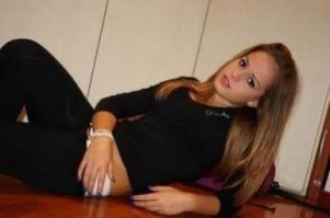 Памела Мастропьетро, 18-летняя итальянская девушка, несколько дней назад была похищена, изнасилована, подвергнута пыткам, а затем убита тремя чернокожими мигрантами из Нигерии.
Тело Памелы было расчленено и частично съедено одним из них.
 Самое печальное, что эта новость не известна многим европейцам.Новость об этом е выводят в топ совестливого телевидения, ее не покажут по Евроньюс. 
И да, в Европе белые должны платить и каяться теперь