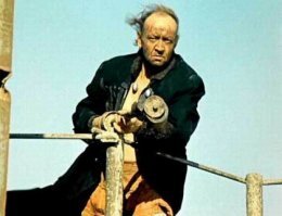 Этот чувак из фильма, очень близок мне по духу, в настоящий момент. Как и он, я не получил ожидаемого. Как для него, так и для меня, ПЖ тоже оказался фигляром, просто сплошное кю.