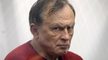 А вот люди от науки утверждают, что люди на гораздо большее число частей делятся