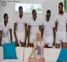 Они её сейчас трахать будут

Птичий аналог этой фотки