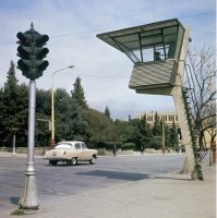 Ну, я не виноват, что у тебя такой узкий кругозор.
Впрочем, может у тебя проблема со зрением...
.