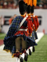 Шорты еще терпимо, а как вам юбка без трусов?