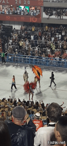 Я был на карнавале.скажу одно,на любителя иочеень тяжело стоять 7 часов.