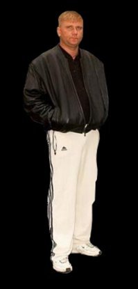 Задержание хулиганов, Фрязино...... Это точно реальная фотография?? Или они там все на одно лицо?