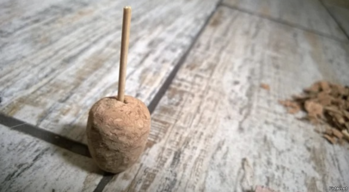 такой помню, и еще каждый мальчишка делал сам такие поплавки