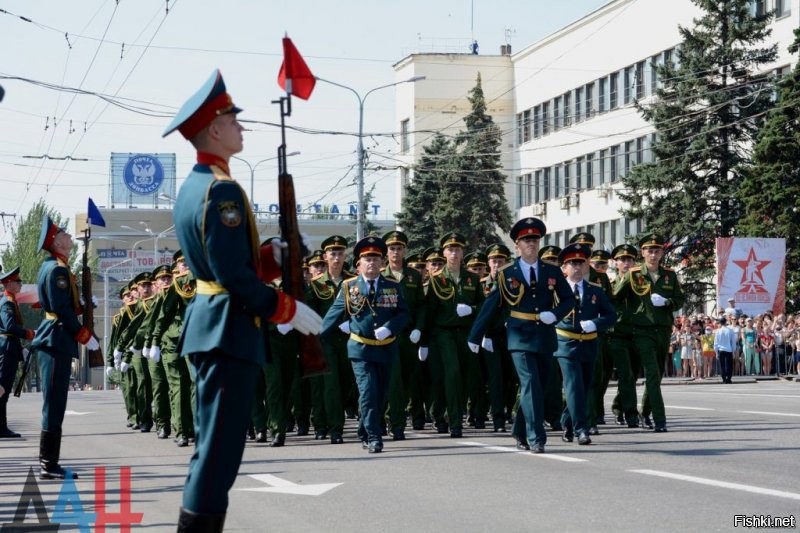 Парад Победы в Донецке: