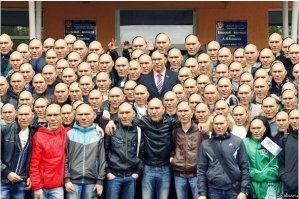 Наши знаменитости «повстречались» с самими собой в молодости