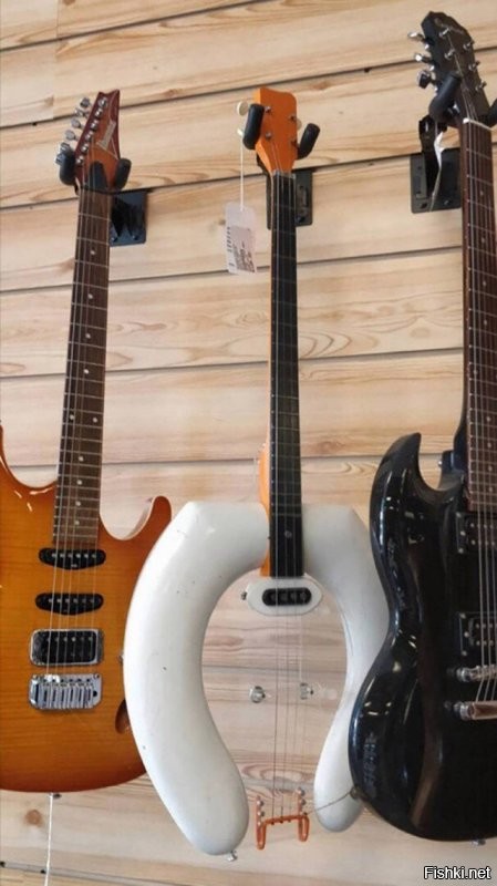 Вдарим рок в этой халабуде