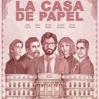 Я кажется понял.
Испанцы недавно сериальчик сняли,
"Бумажный дом" называется. Он в Испании стал таким популярным, что его "Нетфликс" купил. По сюжету группа грабителей захватывают 
Банк Испании,держат заложников - работников банка и школьников, которые приехали туда на экскурсию и целых 2 сезона печатают деньги на захваченном ими печатном станке (причем за это время проходит драма присущая сериалам), а потом над центральной площадью с вертолета герои сериала устроили денежный дождь скидывая напечатанные ими купюры .Ну а люди внизу естественно устроили давку собирая эти купюры. Наверное после этого сериала и пошло название "вертолетные" - деньги брошенные с вертолета. Ну испанцы видимо это вырожение стали использовать в переносном смысле - "вертолетные" то есть "халявные" ...