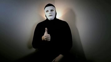 "Земеля! люто плюсую !Давай нашу "ще не вмерла...."ну же афтор продолжай