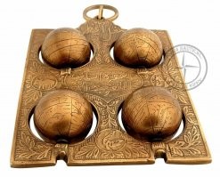 Вот похожая. Пишут, что это действительно арабская астролябия 13го века.