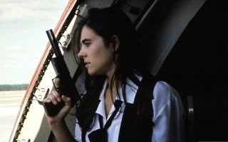 Элизабет в "Пассажире" просто красавица