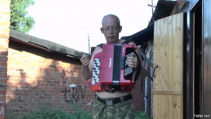 Ну тебя сегодня подкормили 4-мя лайками, но потом будут писать только что это- баян! И картинками награждать.