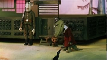 В тундре под Норильском бульдозер раздавил служебный автомобиль полиции