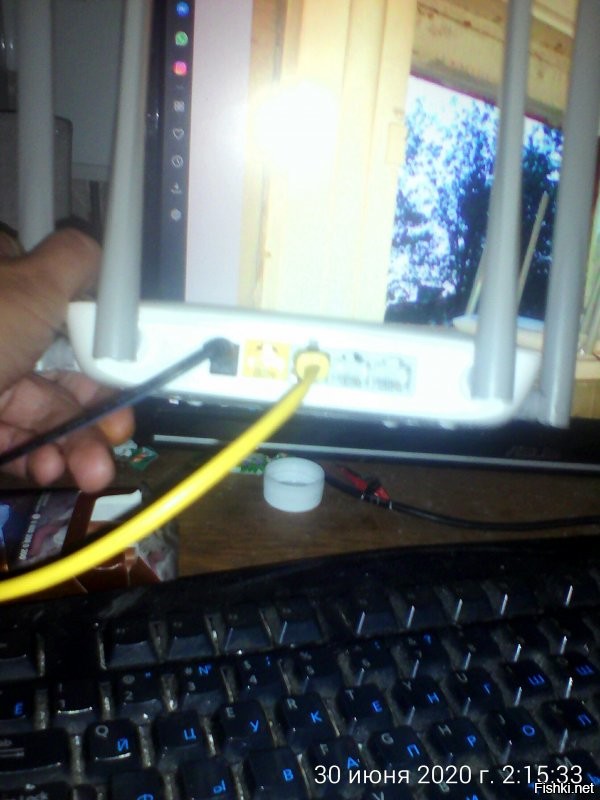 У меня в "желтый WAN " ничего не подключено, WAN у меня порт wifi