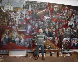 На этом полотне Глазунова я нашёл 9 изображений Ленина... Не многовато ли для одной картины?