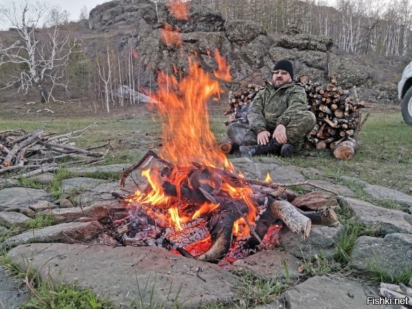 чего "бззззз"? неплохо, романтично... я б с удовольствием щазз мотанул куда нибудь... я вот так люблю: