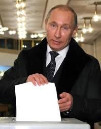 На голосовании по поправкам к конституции Путин выиграл Россию