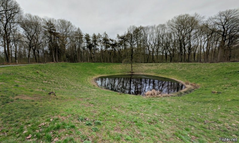 Немцам удалось засечь работу землекопов, и при помощи контр-тоннелей два подкопа заблаговременно обезвредить.