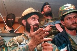 Басаев? Это герой Абхазии, вместе с местными и казаками резавший грузин. Кстати, по дороге из Чечни в Абхазию их остановили гайцы, они постреляли ментов, захватили автобус с заложниками и их пропустили в Абхазию без проблем. Потому как георй и патриот.