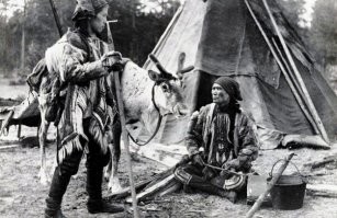 Кроеной народ Забайкалья-  Эвенки, видимо с их предками сравнивали