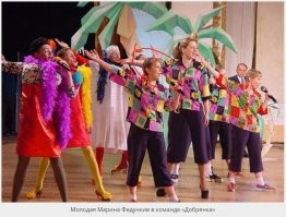 Срежессировала ролик Жанна Кадникова, с которой начинающая певица познакомилась на съемках телесериала «Реальные пацаны». 
---------------
да вы чЬто?а в КВН они друг друга не знали?