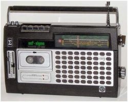 А вот это мой первенец...
Потом у меня появился Берестье 004 стерео, а затем уже и Sanyo