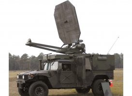 Ну совсем дебилов на лахту берут. Если судить по фото это экспериментальный рейлган, который пуляет снаряды с помощью магнитного поля. ЭМИ пушка выглядит примерно, как на фото ниже . По сути большая микроволновка.