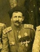 Вот это настоящий Казак. Полный кавалер.
А расскажи ему про нынешних ряженых - просто не поверил бы.