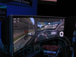 При чем даже не один, а четыре, работающих в связке. Тут швы особо не видно, но на других изображениях они заметны: