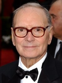 "Самое главное – это качество. Я надеюсь, люди запомнят, что моя музыка обладала качеством. Иногда меня просят написать что-то простое, так как история фильма простая. Но я всегда стараюсь создать что-то уникальное."