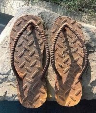 И вот такие тапки для рыбалки.