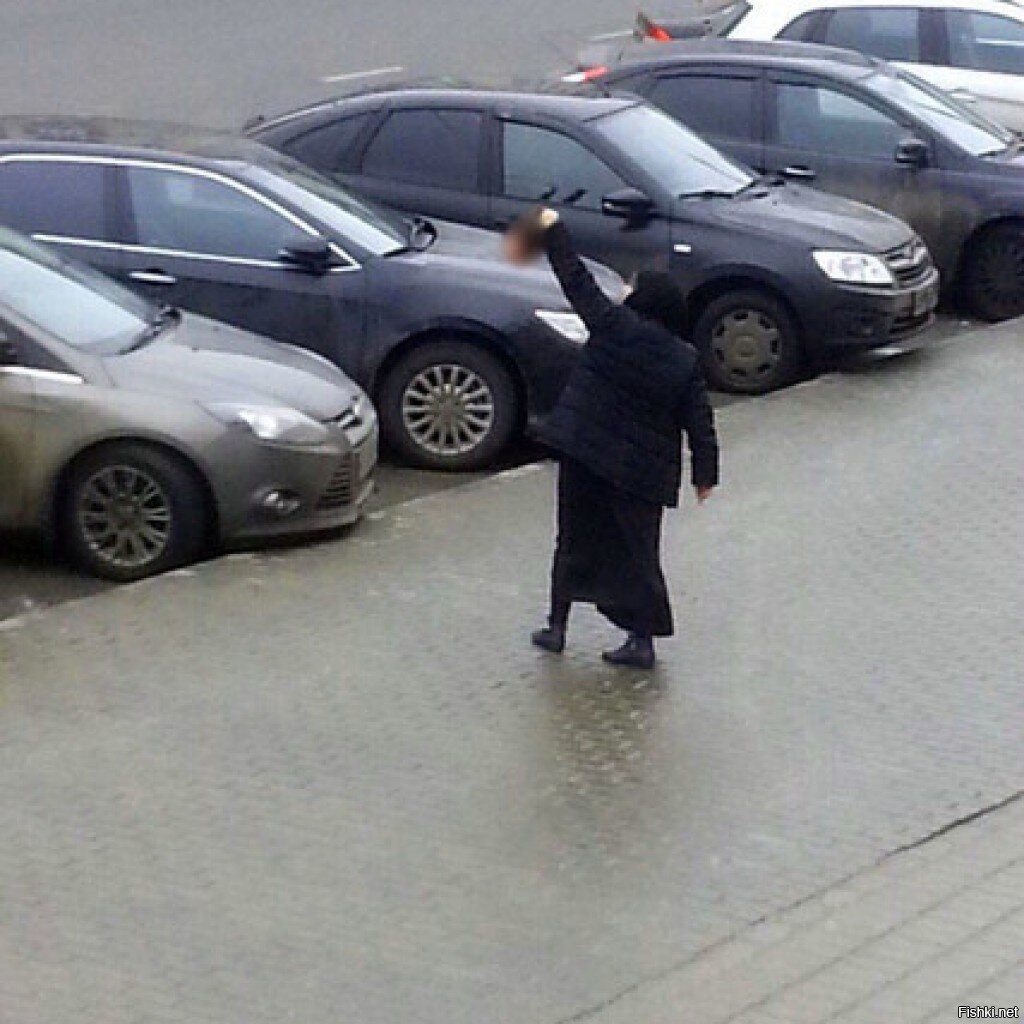 Девушка с головой ребенка. Няня Гюльчехра Бобокулова. Няня убийца Бобокулова. Няня отрезала голову Октябрьское поле.
