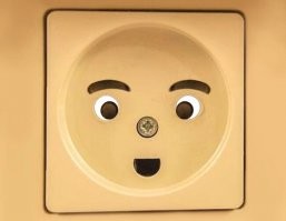 Почему в разных странах разные розетки