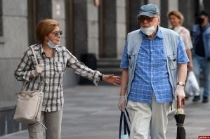 Интересно, КАК вирус удается победить, если 99% тех, кто напирает на себе намордник, то носит его так?