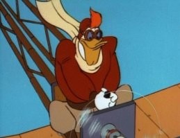 двухколесные, что щемятся тут и там, ищут себе другого двухколесного или вот такую обезьяну с рулем и педалями. Они просто обречены их найти. 
Впрочем, с ракурса обезьяны ровно такая же история. С такими виражами они мне напоминают одного персонажа из моего детства: