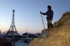 Приезжайте к нам в Париж, по лежим на Сцене, посмотрим на башню.