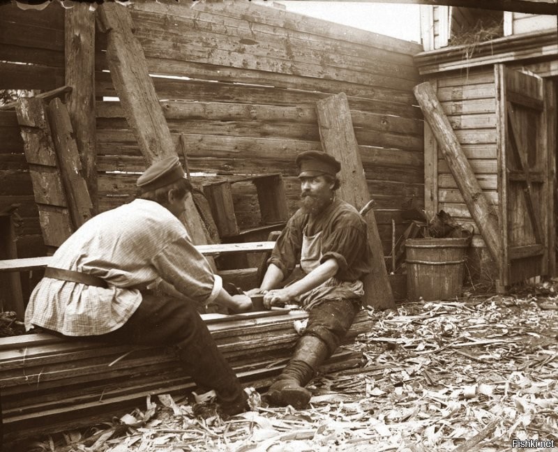 А это вот крестьяне, соль земли русской..