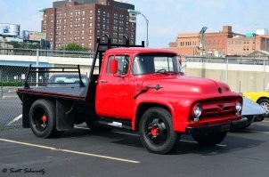 Dodge СЗ-ТА8 и Ford F–600. ??
