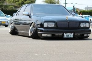 А мне нравится. Чувствуется что хозяева с руками и умеют креативно мыслить. Прекрасные поделки, не сравнить с этим